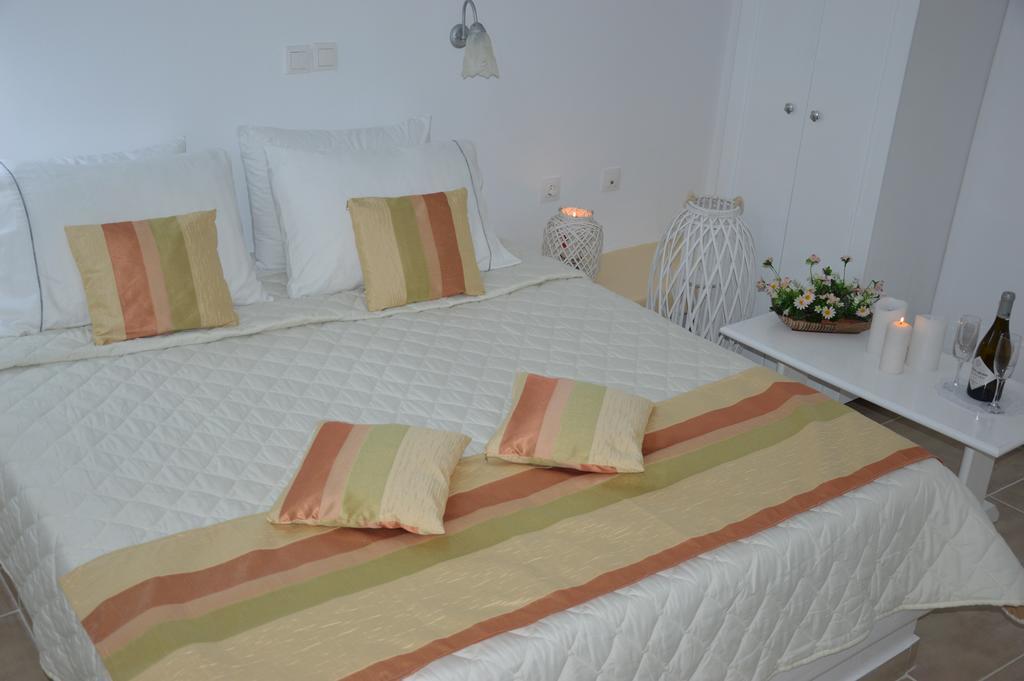 Pantheon Hotel Agios Georgios  Buitenkant foto