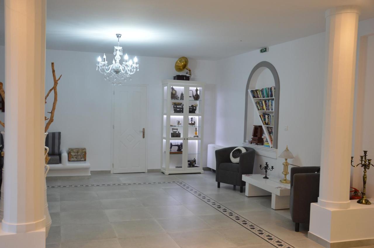 Pantheon Hotel Agios Georgios  Buitenkant foto